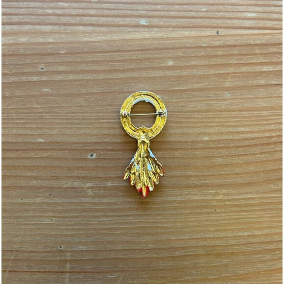 Vintage Thai Wreath Pin Brooch Red White Enamel Gold Tone Rhinestones - Picture 2 of 4